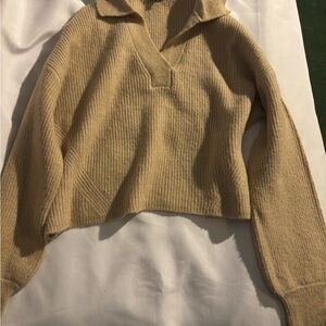 Freshman V-Neck Sweater in Warm Tan